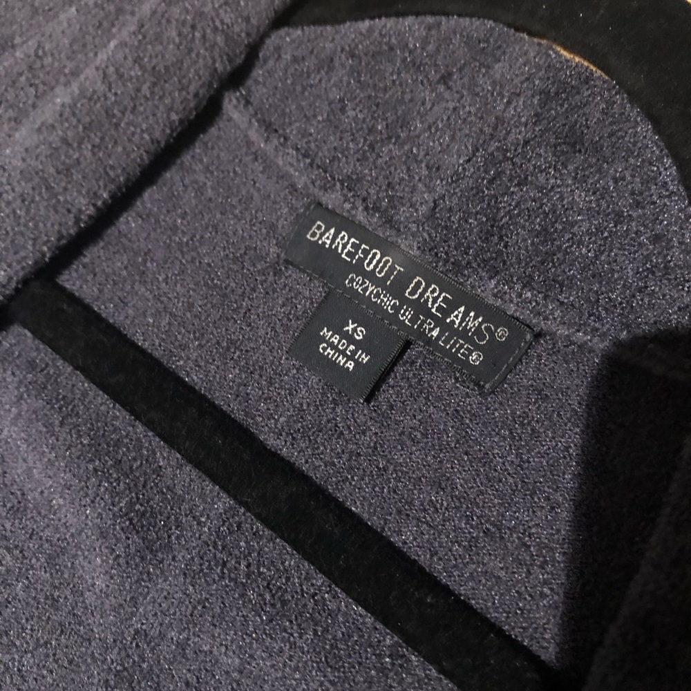 Great condition barefoot dreams cardigan